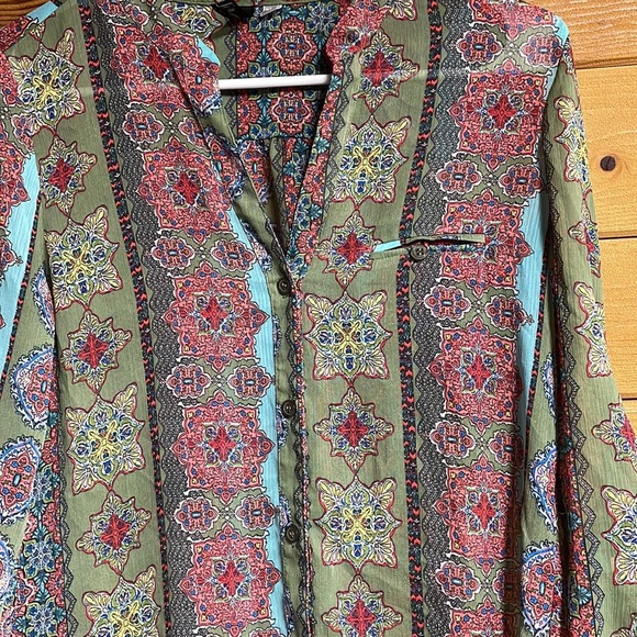 Kut from the Kloth Women’s blouse top button front roll tab sz XS - Picture 2 of 7